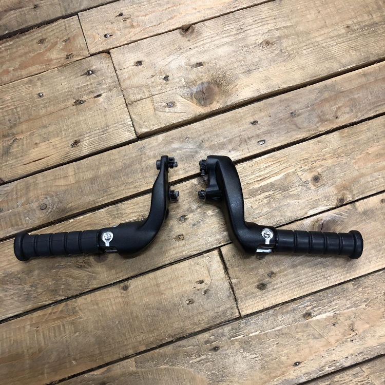 Indian Scout / Super Scout pillion footpegs with mounts